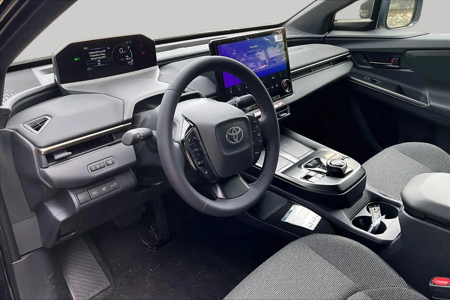 2026 Toyota bZ XLE - Photo 8