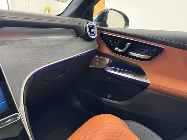 New 2027 Gray Mercedes-Benz GLC 300 image 43