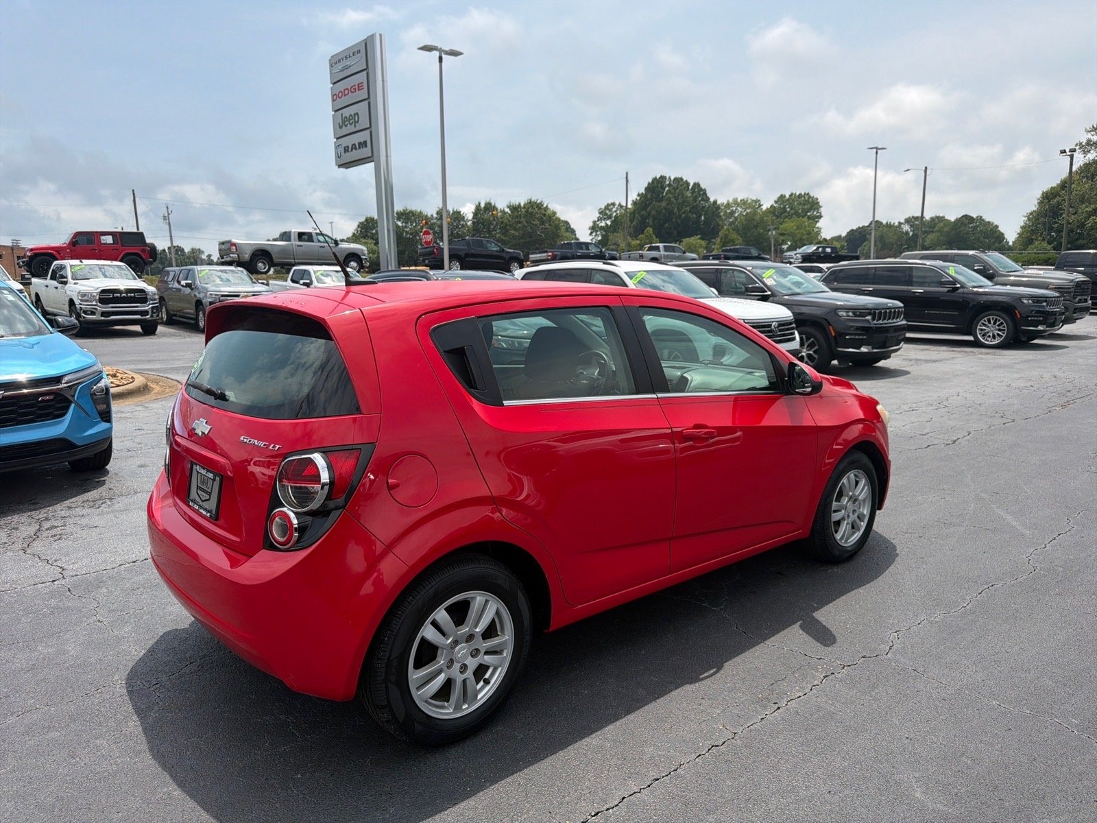 Used 2014 Red Chevrolet LT Auto image 6