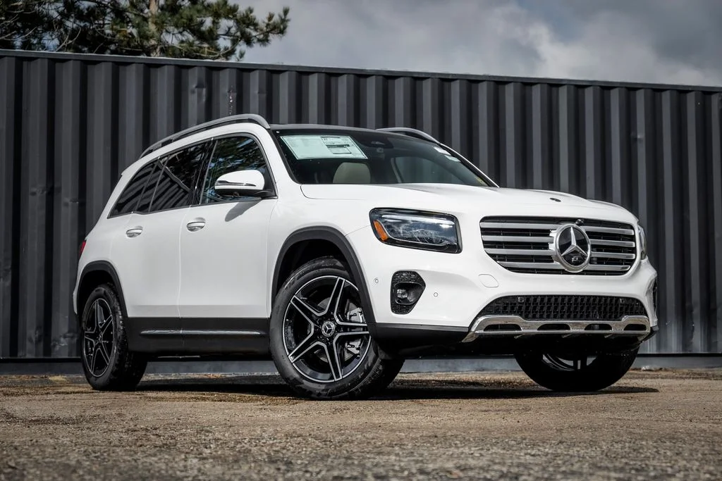 2026 Mercedes-Benz GLB GLB 250 4MATIC's photo