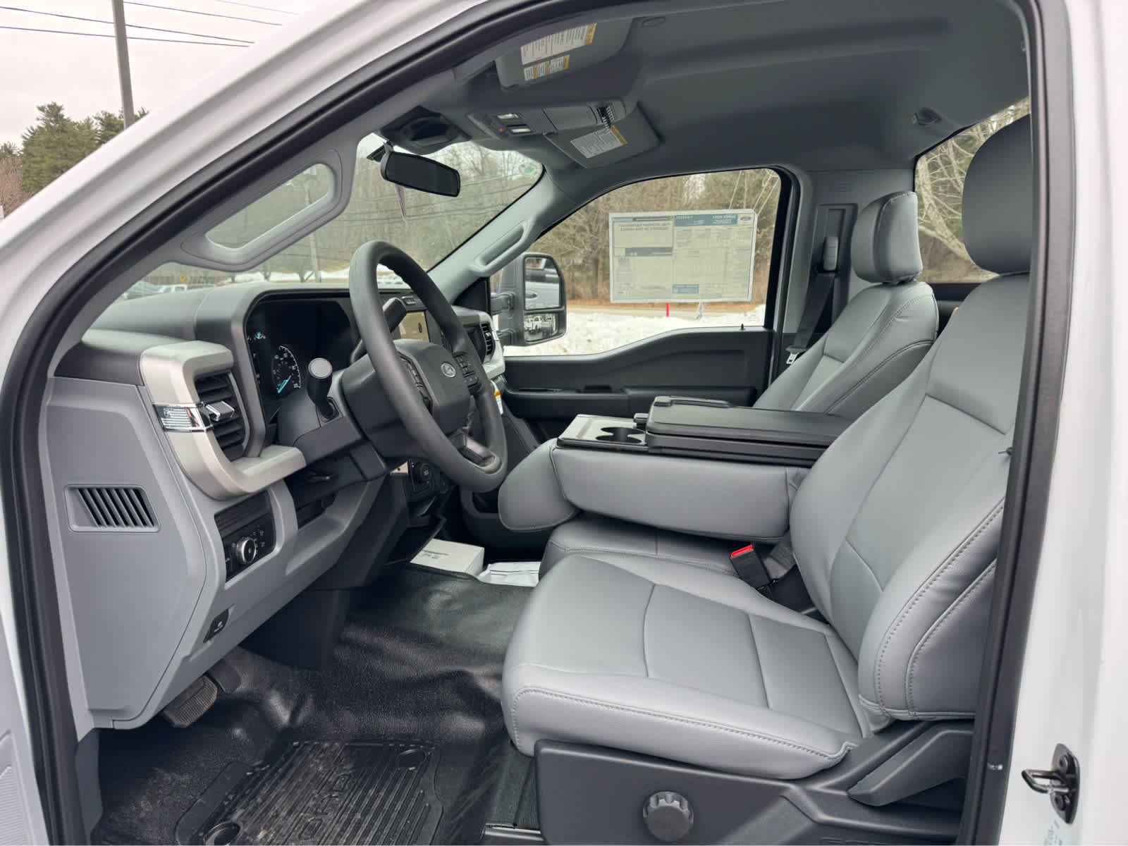 2026 Ford F-550 Super Duty Chassis Cab XL - Photo 10