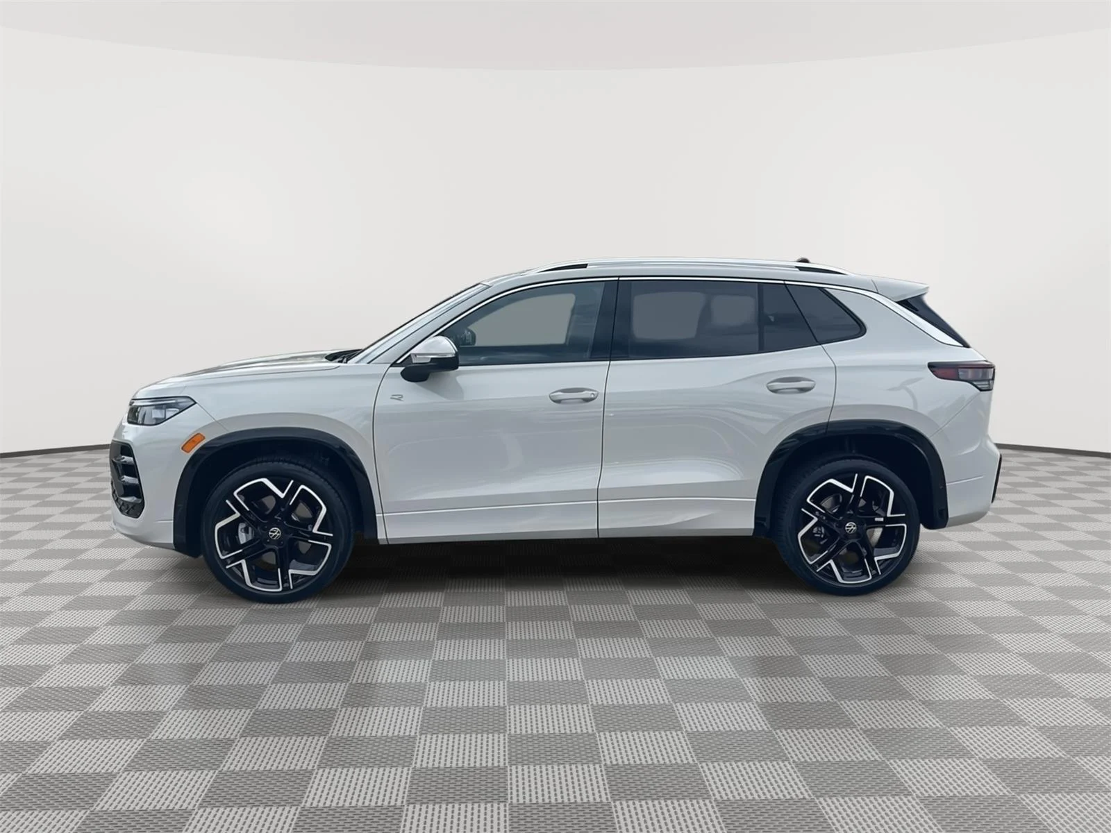 New 2026 Sandstone Volkswagen SEL R-Line Turbo image 9