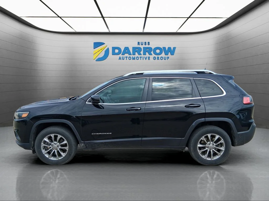 Used 2019 Black Jeep Latitude Plus image 2