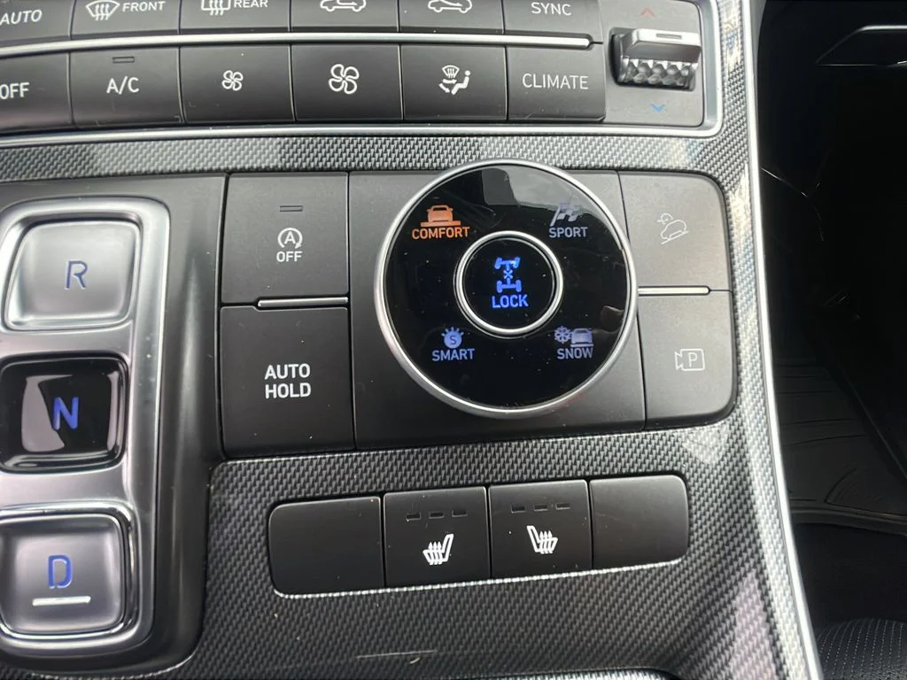 Used 2023 Silver Hyundai SEL image 21