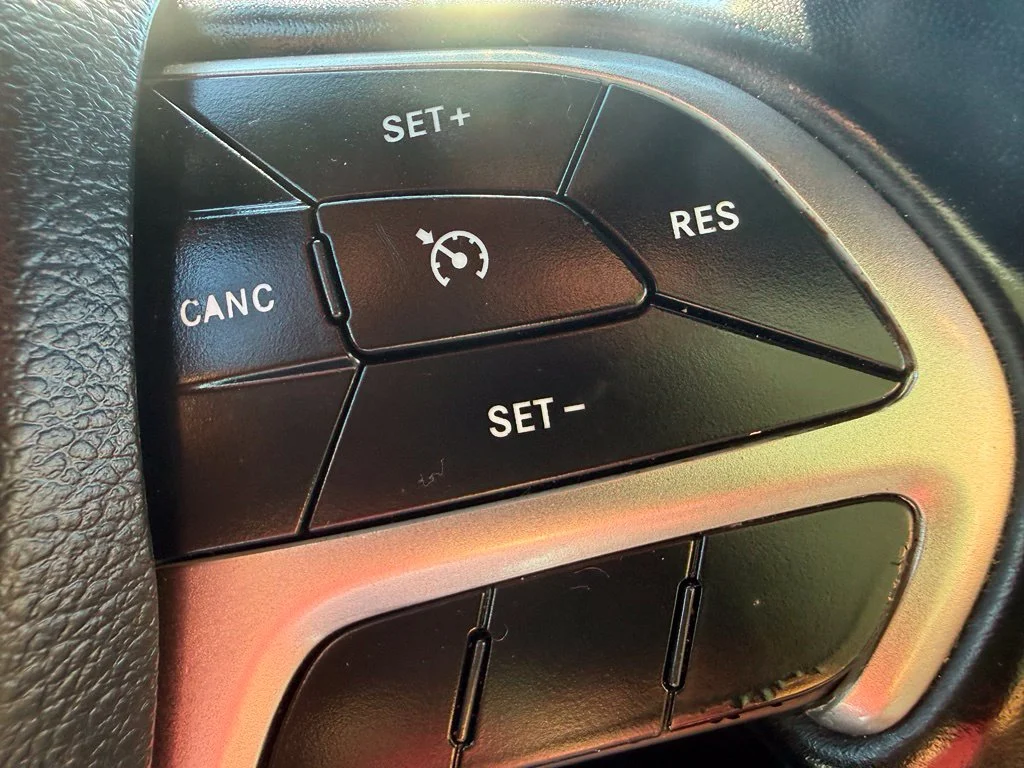 Used 2022 White Jeep Laredo E image 17