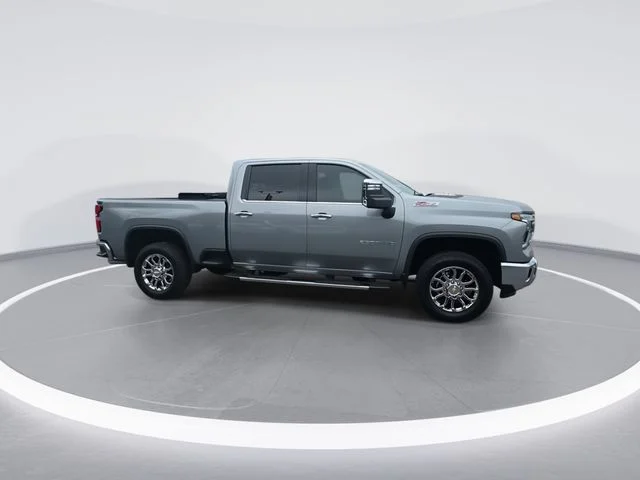 Used 2026 Gray Chevrolet LTZ image 9