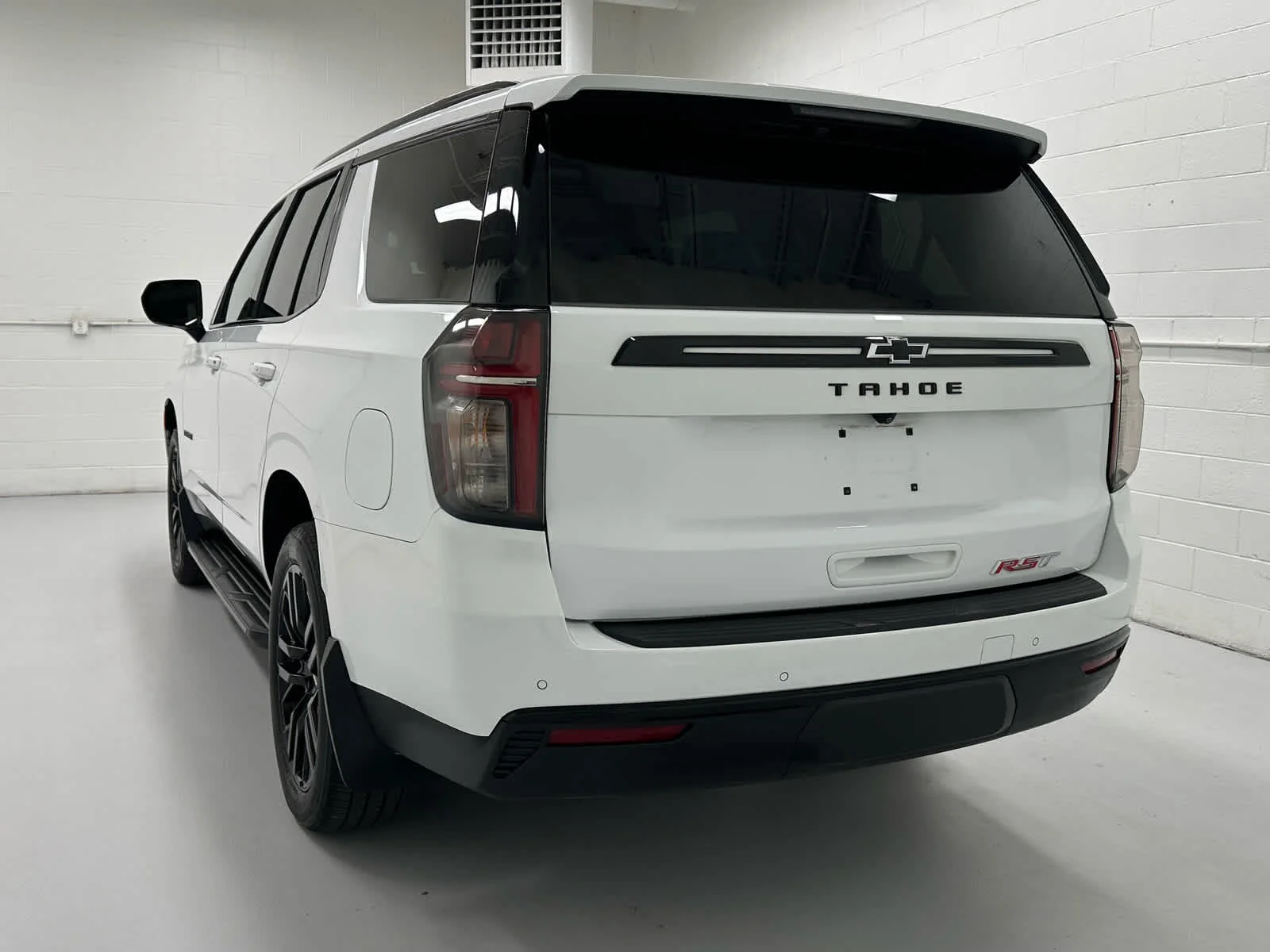 Used 2023 Summit White Chevrolet RST image 8