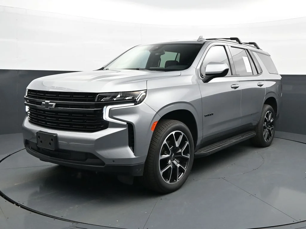 Used 2023 Gray Chevrolet RST image 3