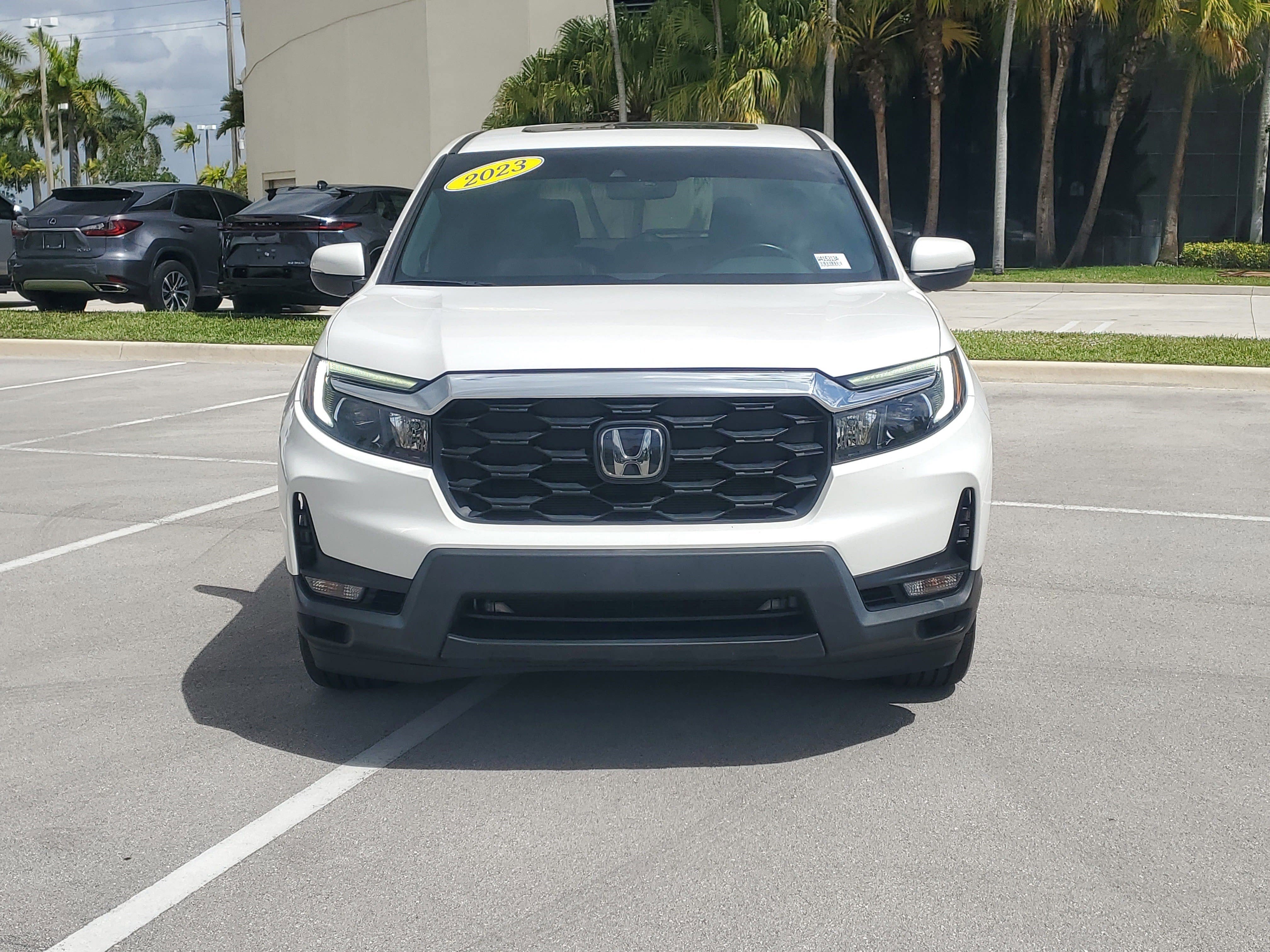 Used 2023 Platinum White Pearl Honda EX-L image 8