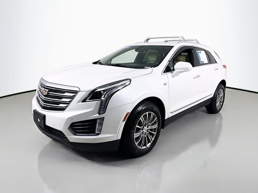 Used 2018 Crystal White Tricoat Cadillac Luxury AWD image 8