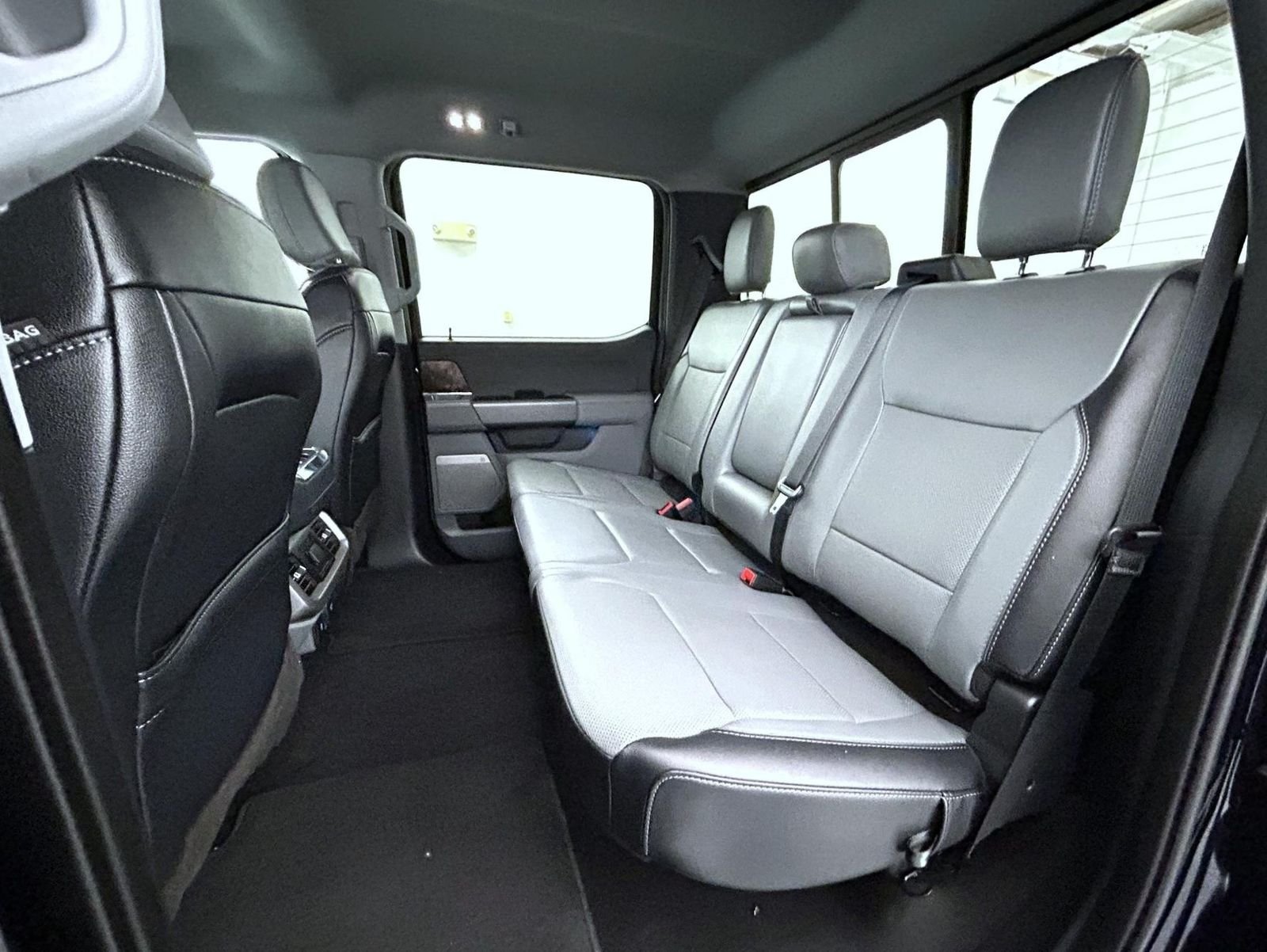 Used 2023 Blue Ford Lariat image 19