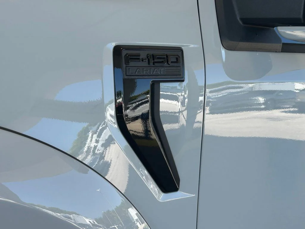 New 2026 Avalanche Ford Lariat image 19