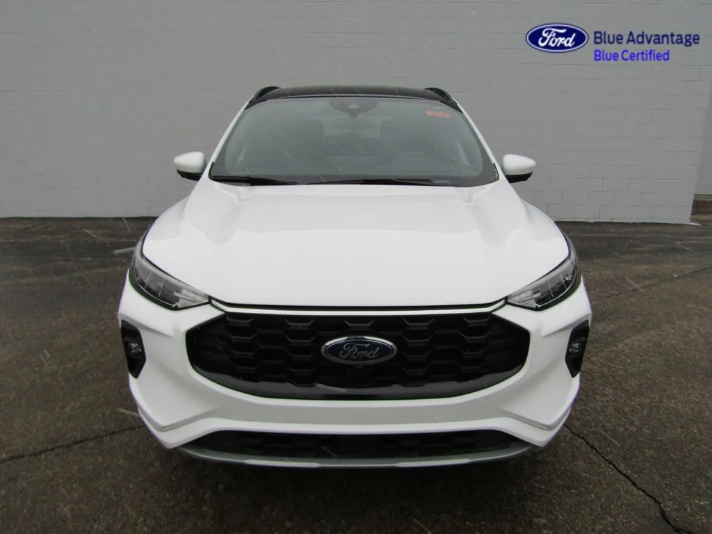 Certified Used 2023 Oxford White Ford ST-Line Select image 3
