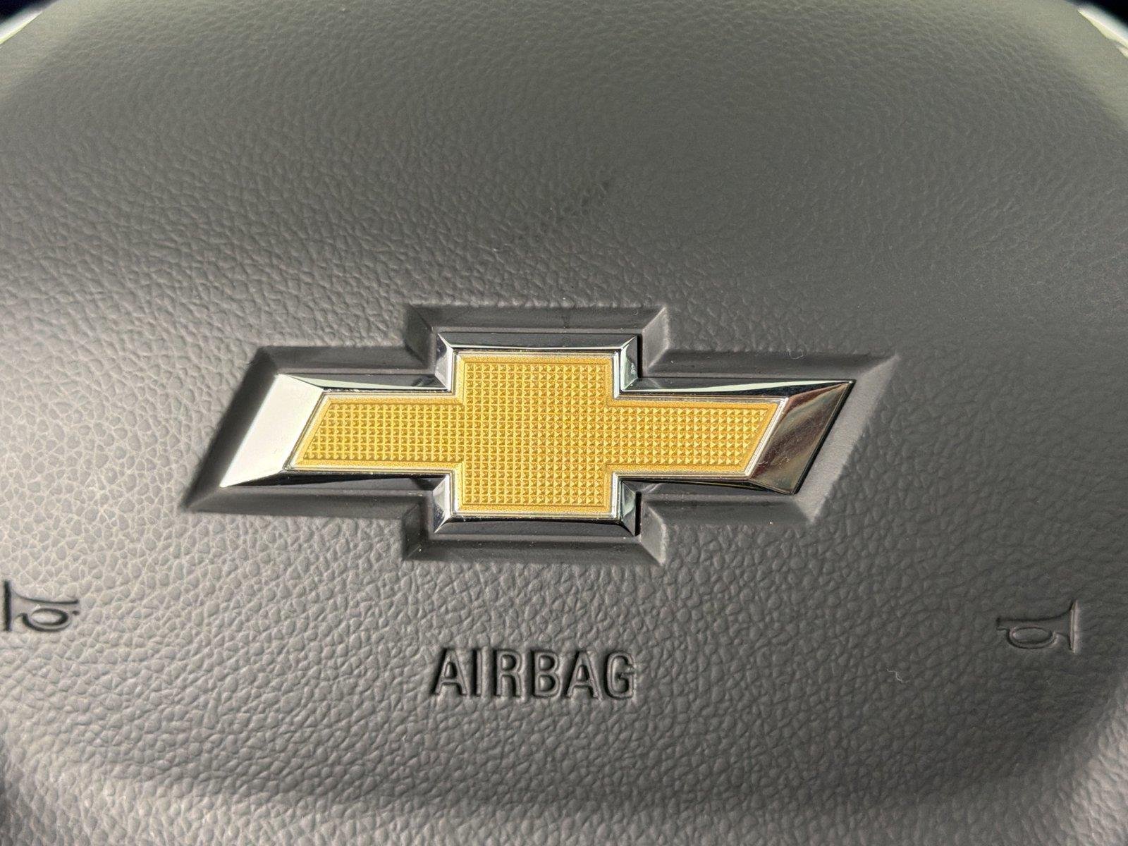 Used 2024 Summit White Chevrolet LT image 25