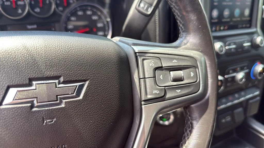 Used 2021 Gray Chevrolet RST image 22