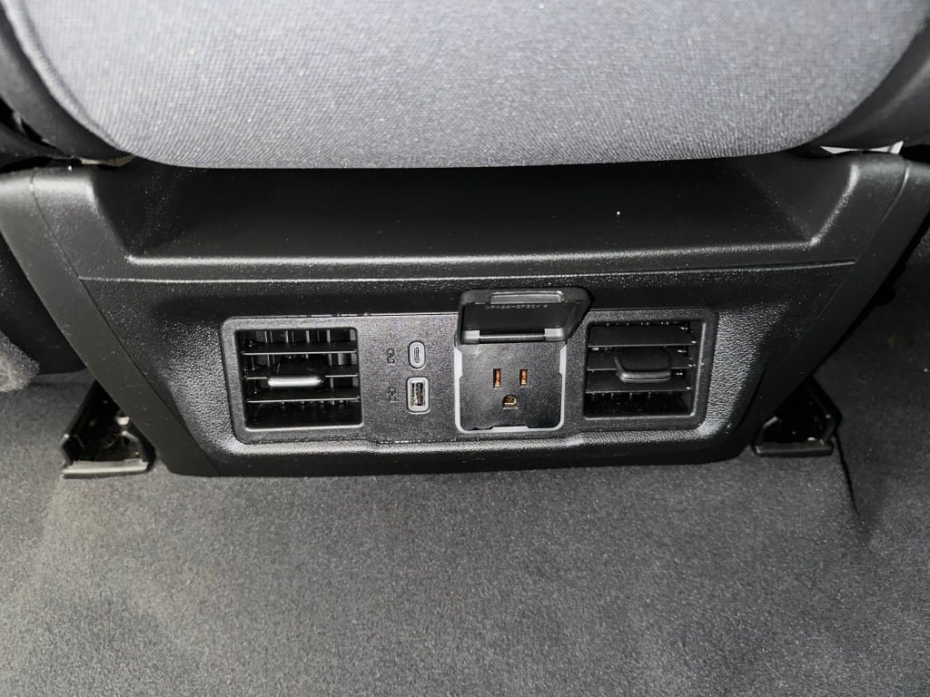 Used 2024 Dark Ash Metallic Chevrolet LT (2FL) image 22