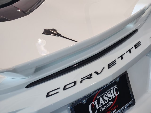Used 2020 ARCTIC WHITE Chevrolet 2LT image 8