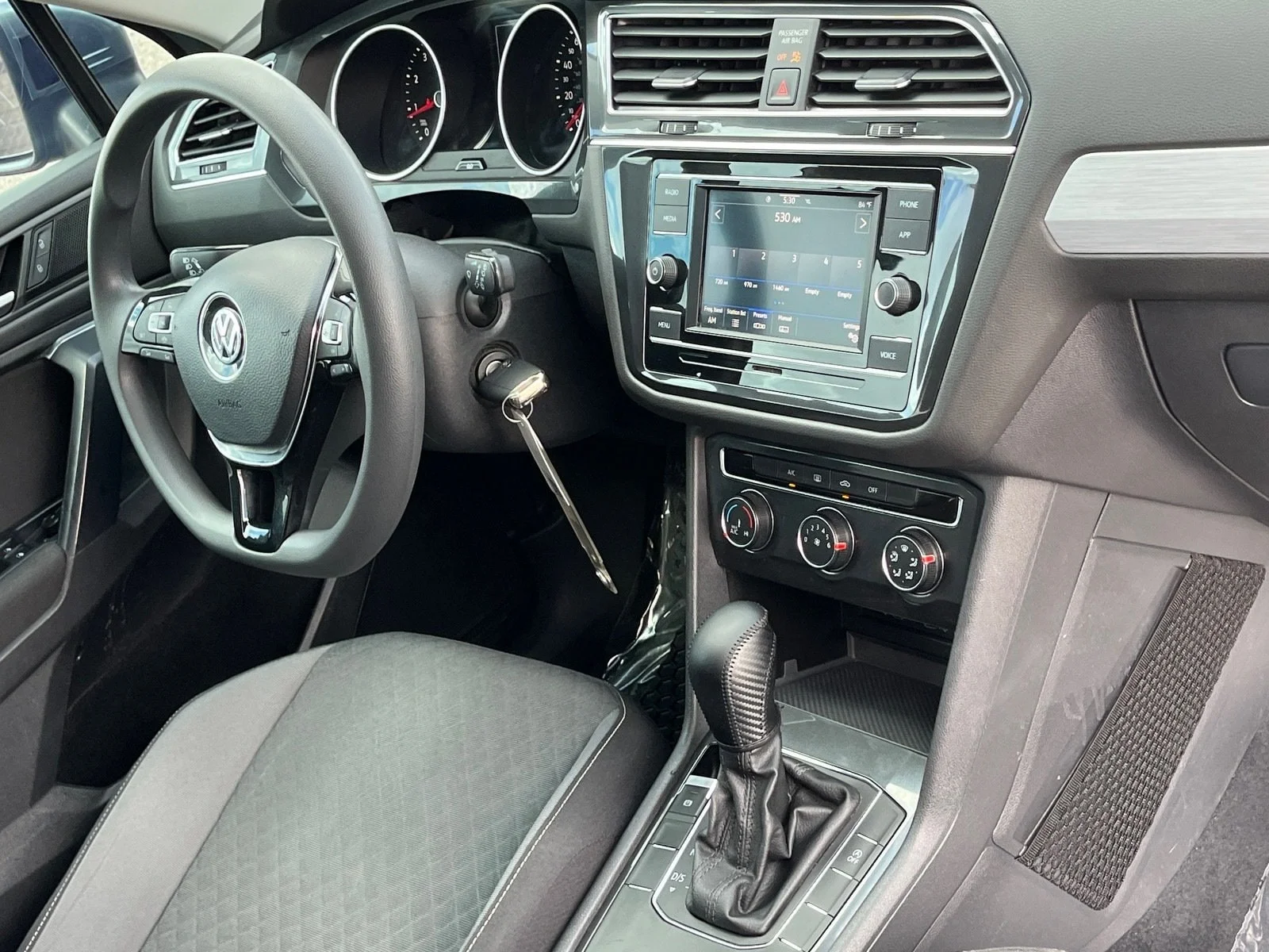 Used 2021 Platinum Gray Volkswagen 2.0T S image 8