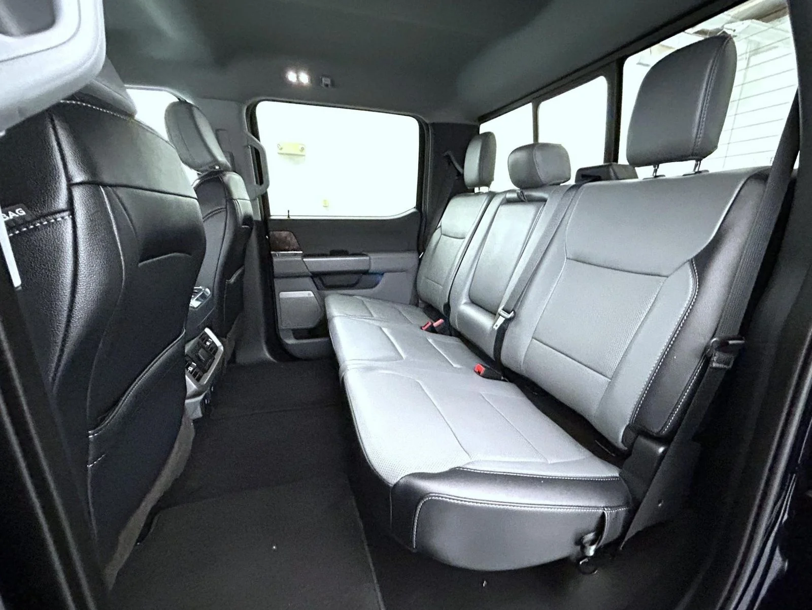 Used 2023 Blue Ford Lariat image 19
