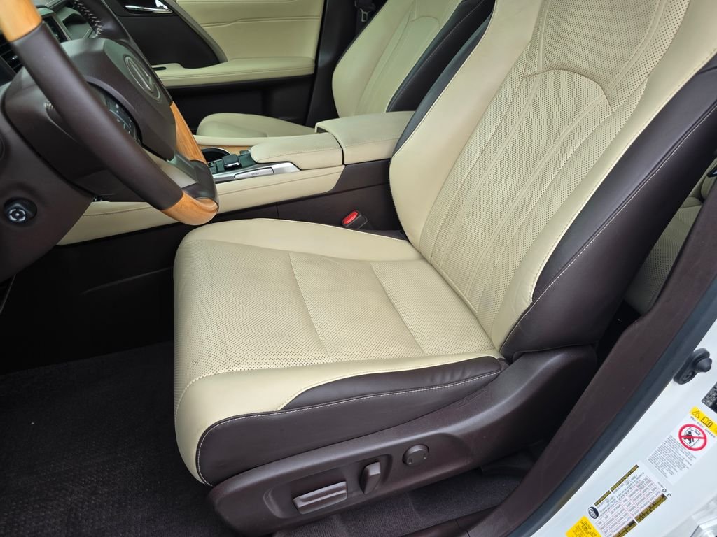 Used 2019 White Lexus 350L image 14