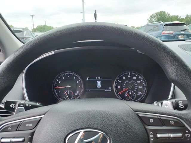 Used 2021 Gray Hyundai SE image 12