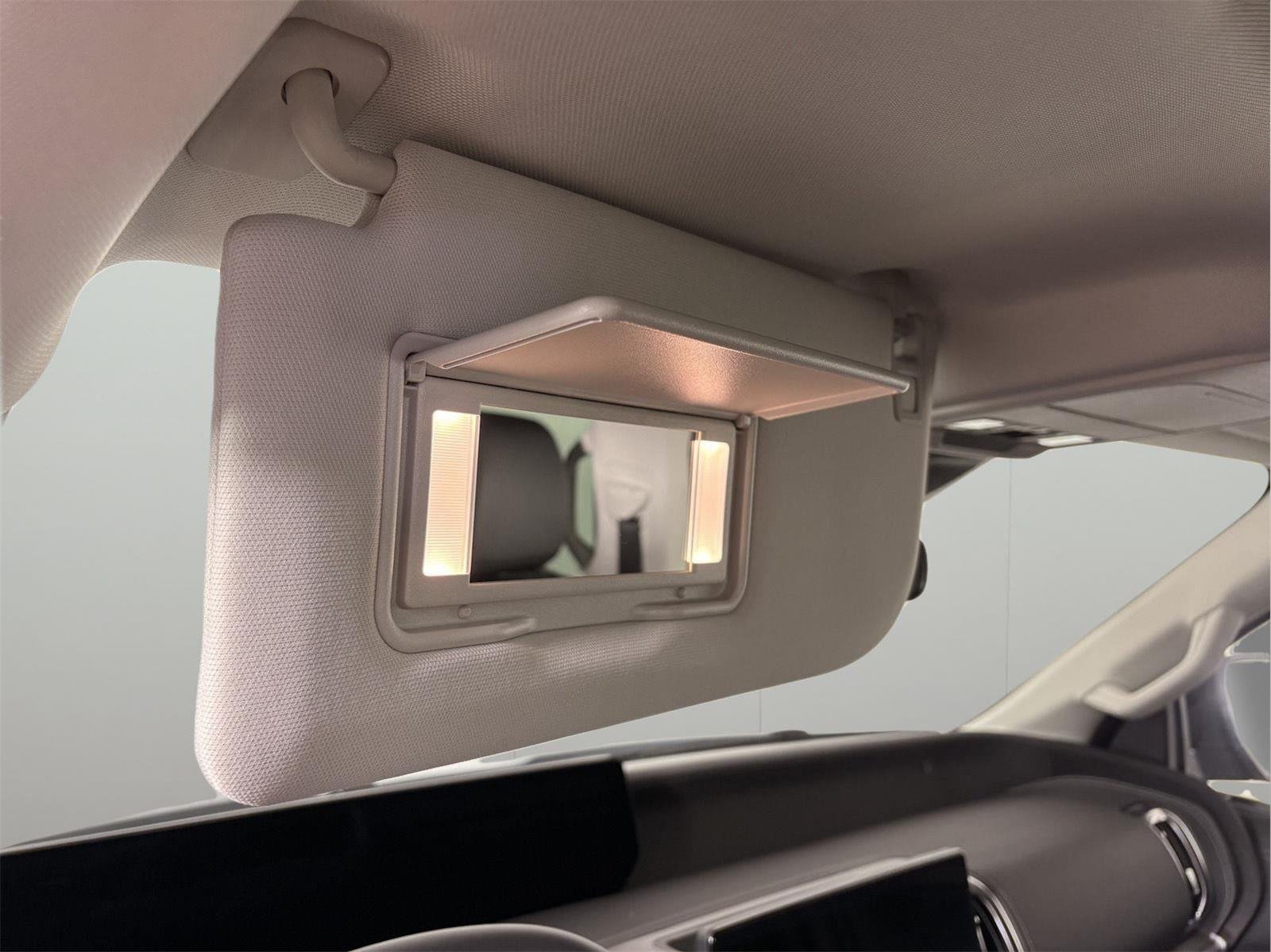New 2026 Glacier Gray Metallic Tri-Coat Ford Platinum® image 46