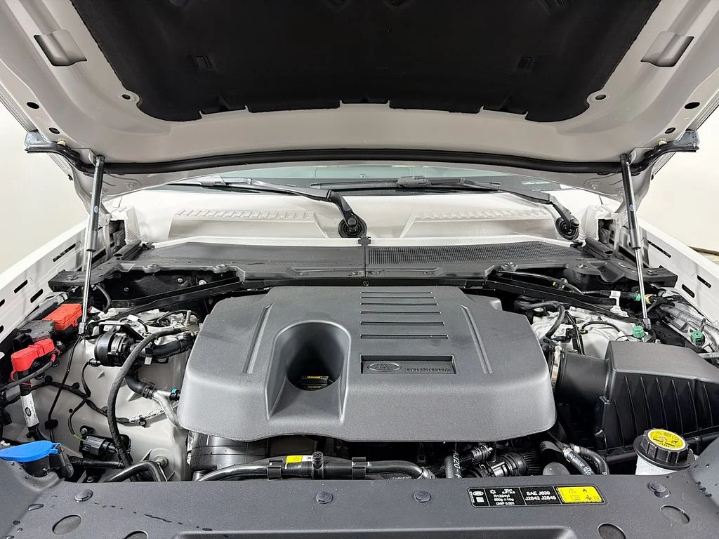 New 2026 Borasco Grey Land Rover X-Dynamic SE image 32