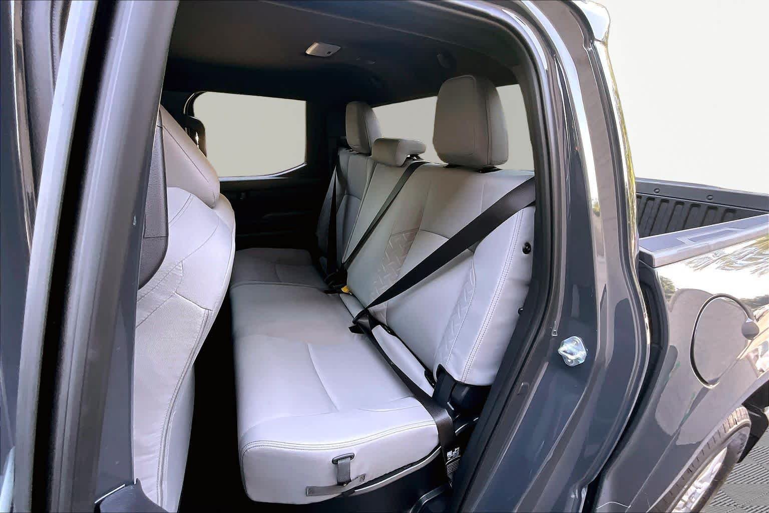 Used 2026 Underground Toyota SR5 image 20