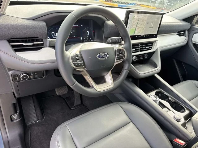 New 2026 Vapor Blue Metallic Ford Active image 42