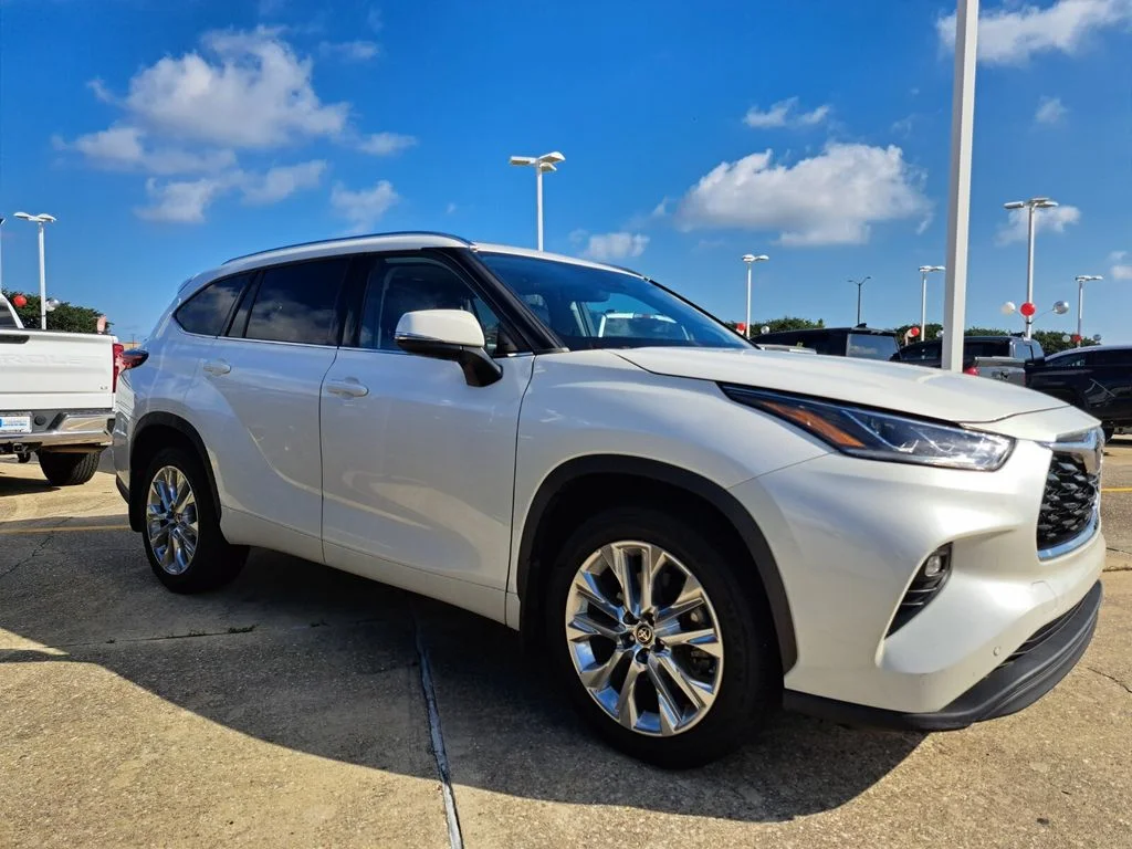 Used 2021 White Toyota Limited image 3