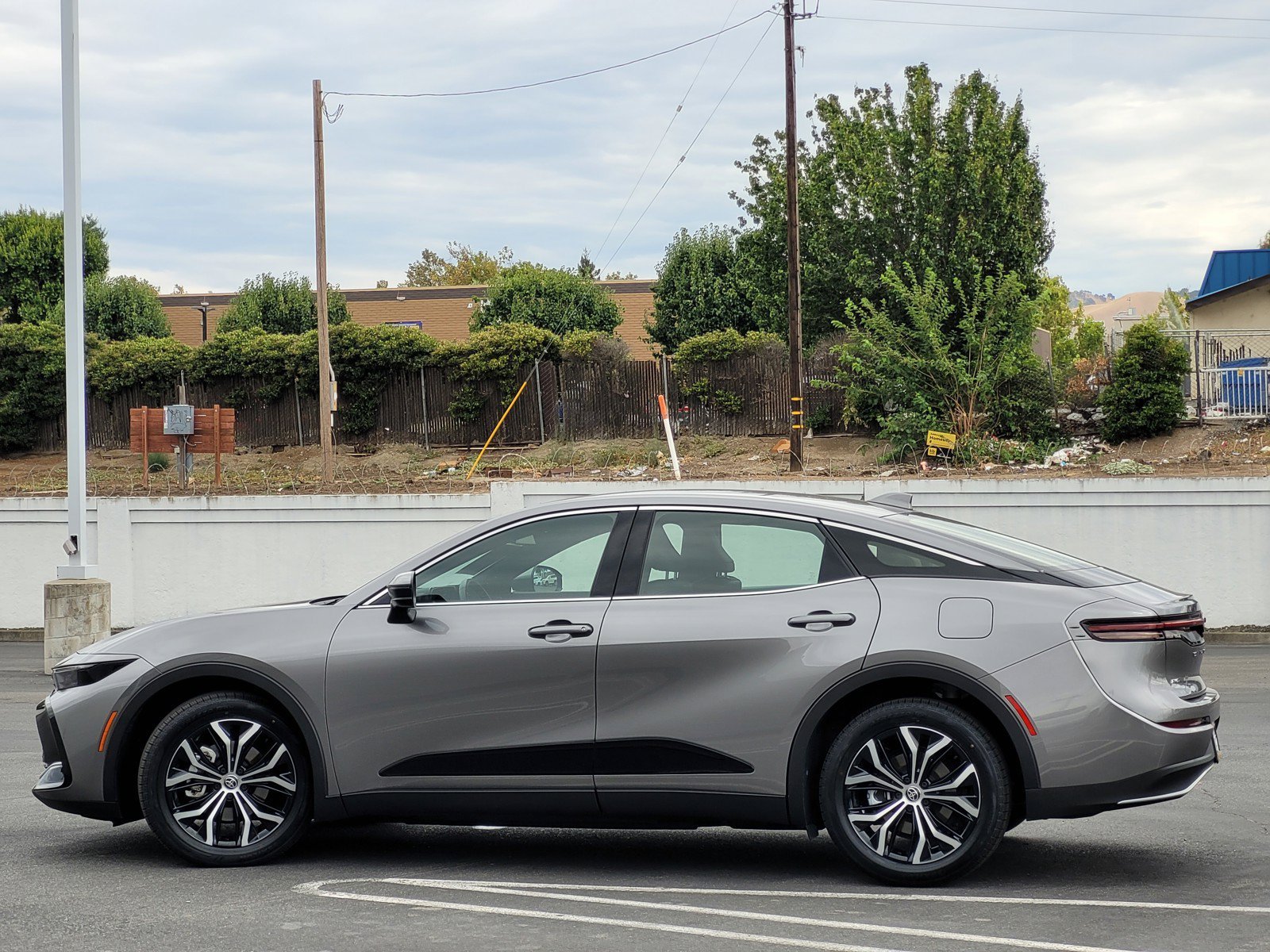 Used 2023 Gray Toyota  image 7