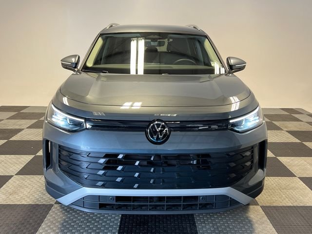 New 2026 Gray Volkswagen 2.0T SE image 2