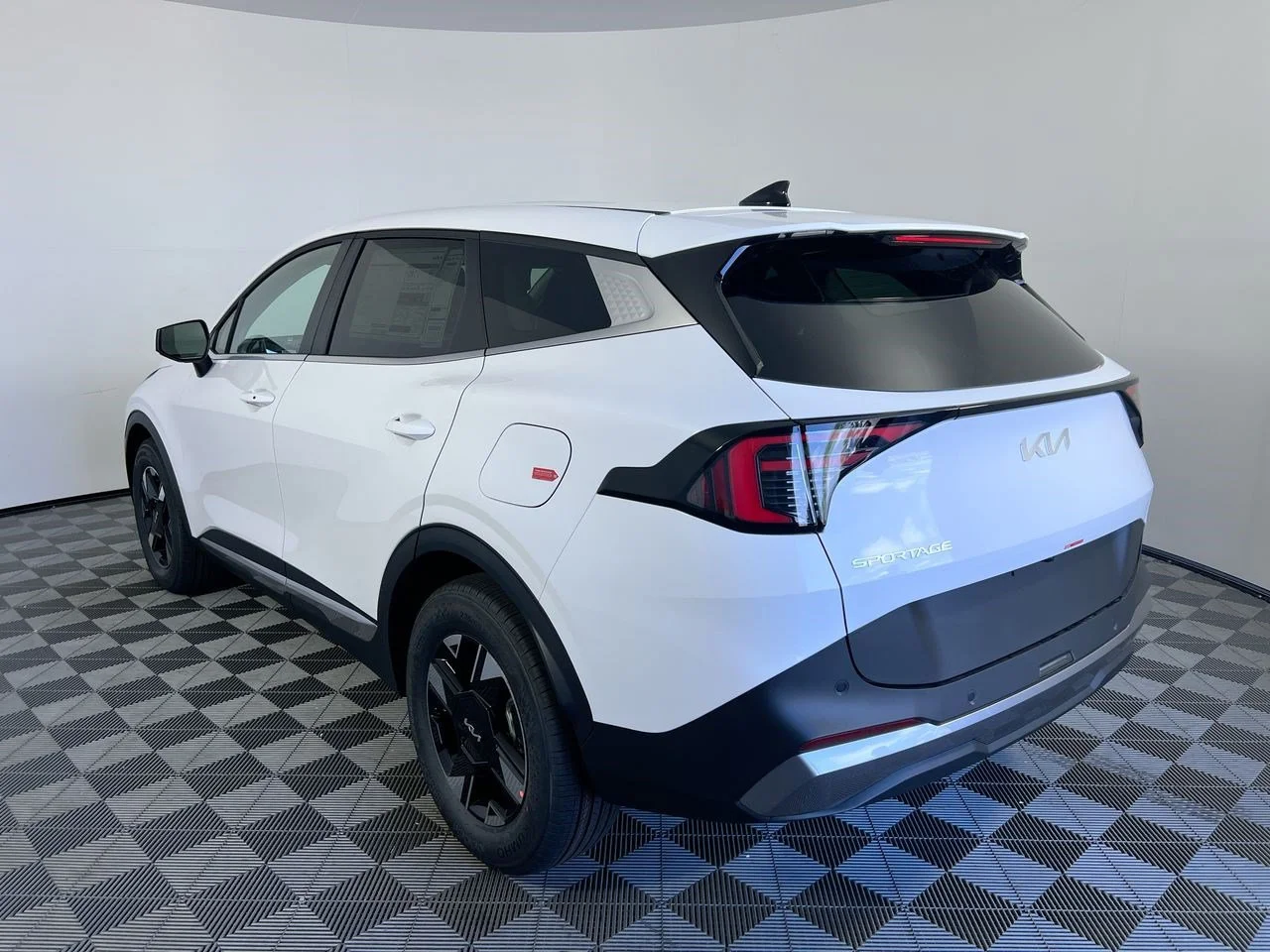New 2026 Glacial White Pearl Kia LX image 7