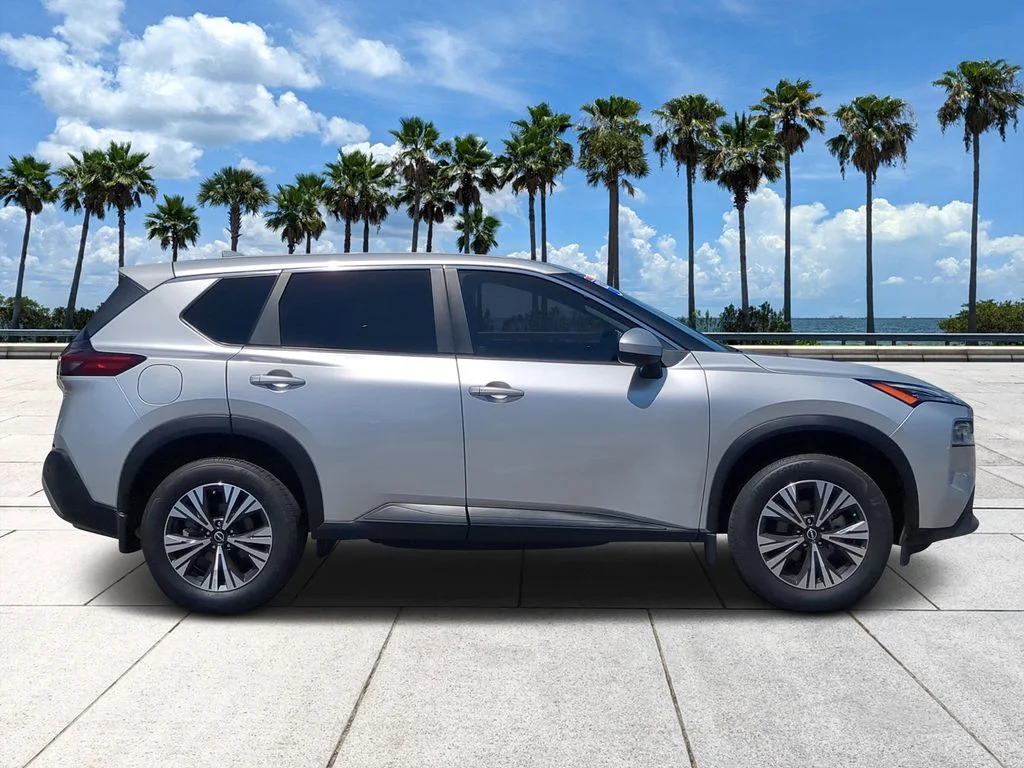 Used 2023 Silver Nissan SV image 3