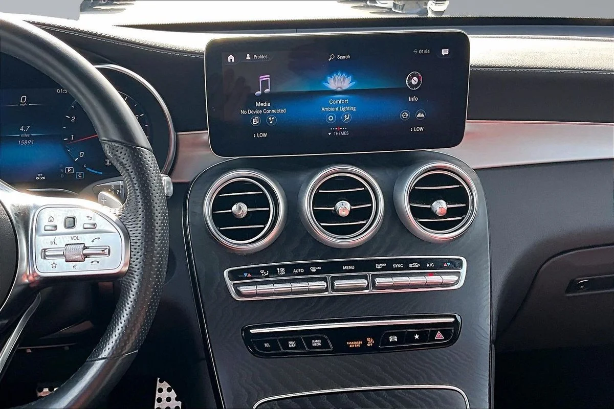 Used 2023 White Mercedes-Benz 4MATIC® Coupe image 9