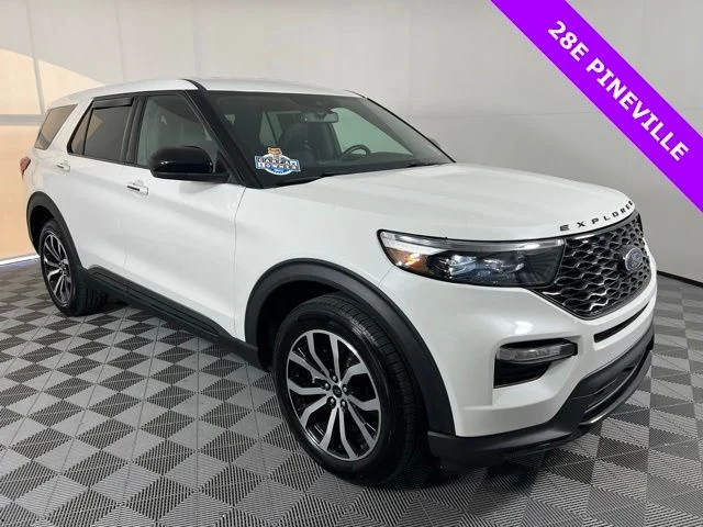 2022 Ford Explorer ST 4WD's photo