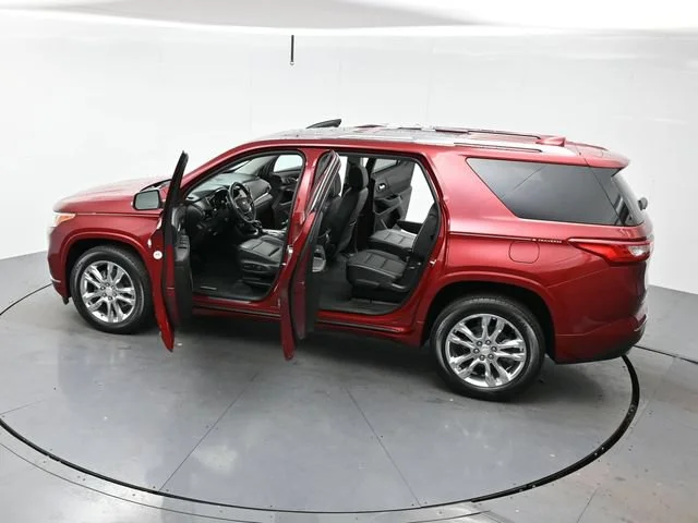 Used 2021 CAJUN RED TINTCOAT Chevrolet High Country image 42