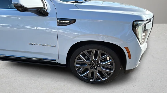 Used 2026 White GMC Denali Ultimate image 41