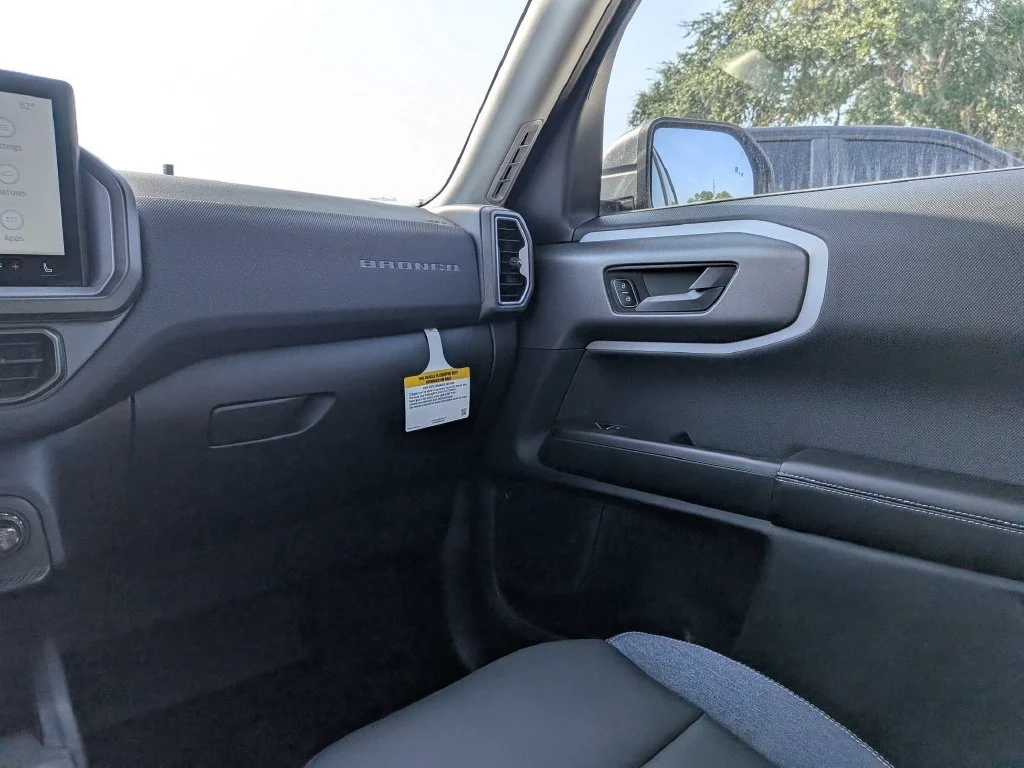 New 2026 Velocity Blue Metallic Ford Outer Banks® image 15