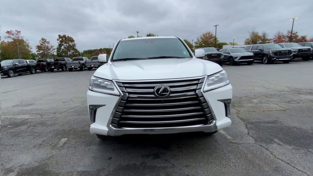 2018 Lexus LX 570 photo 3