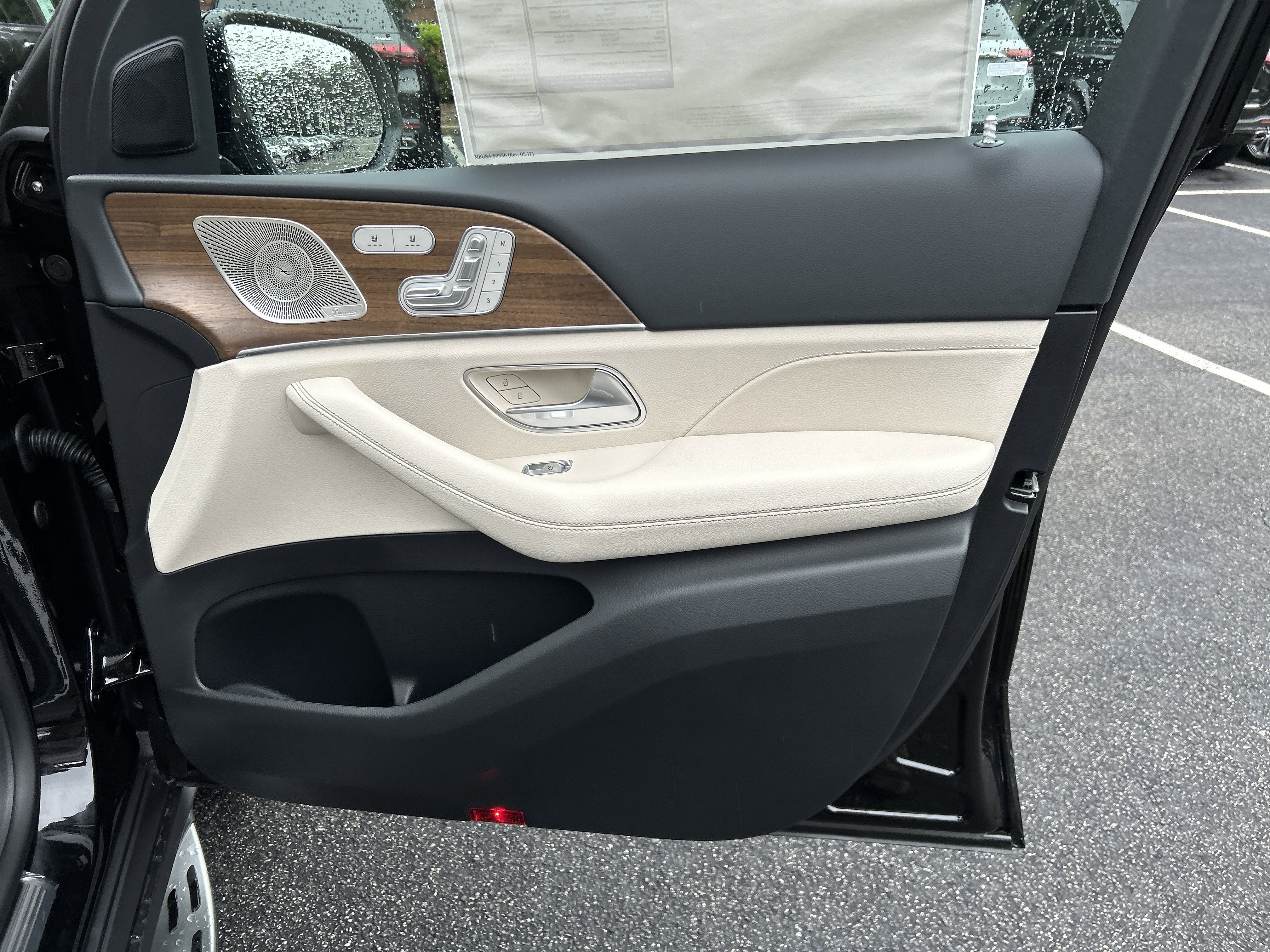 New 2026 Obsidian Black Metallic Mercedes-Benz GLE 450 4MATIC® SUV image 41