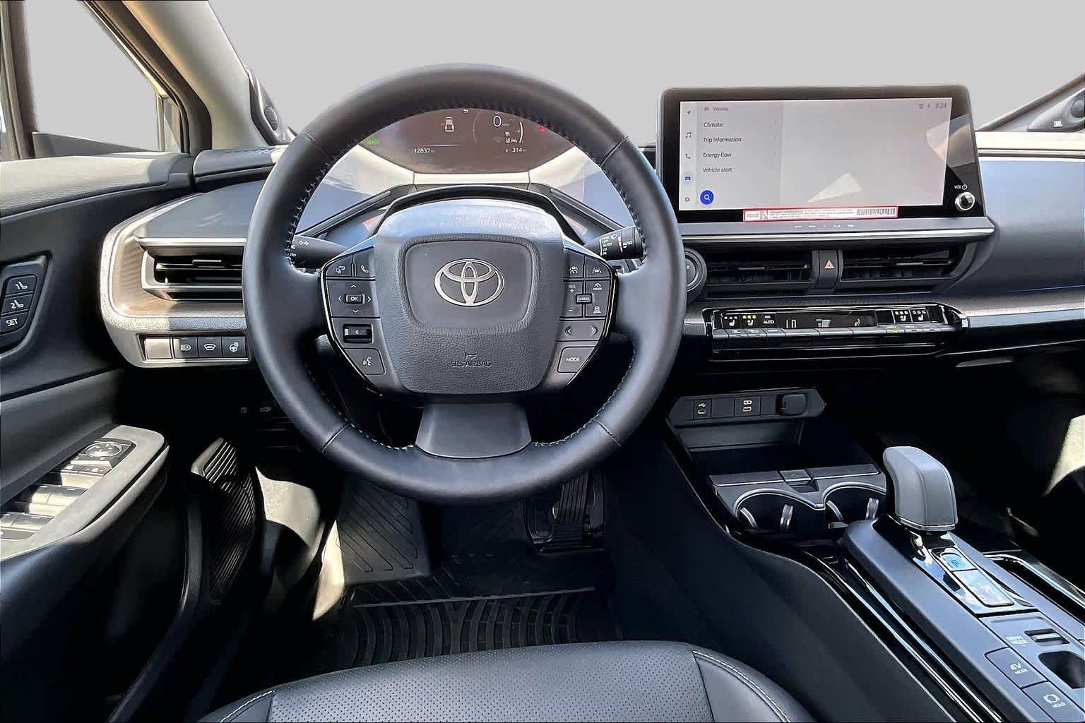 Used 2025 Guardian Gray Toyota Limited image 6