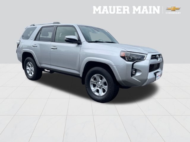 Used 2022 Silver Toyota SR5 Premium image 7