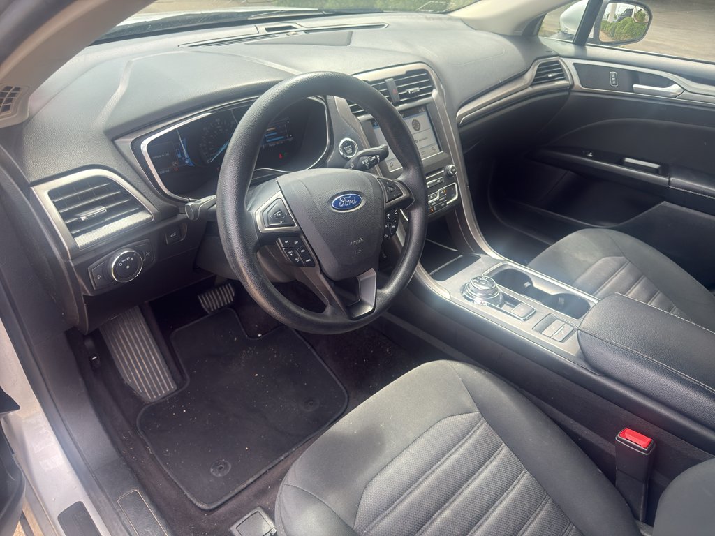 Used 2017 Ingot Silver Ford Hybrid SE image 3