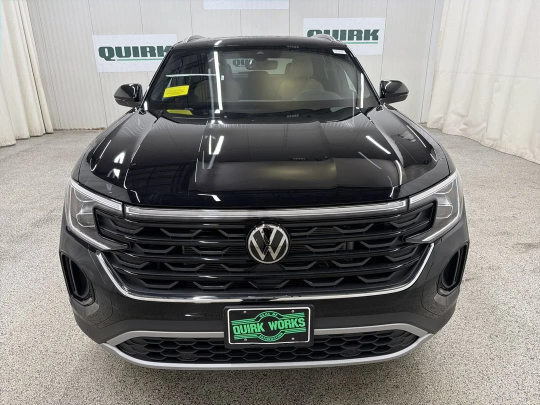 New 2026 Deep Black Pearl Volkswagen 2.0T SE w/Technology image 2