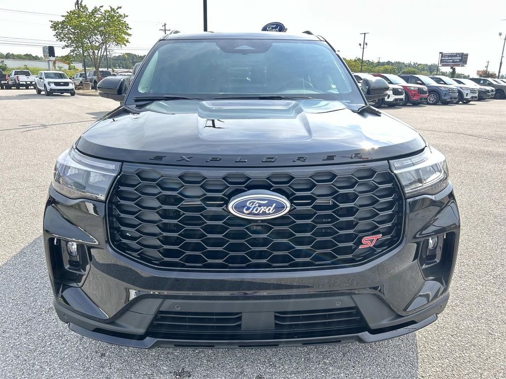 New 2026 Agate Black Metallic Ford ST image 9