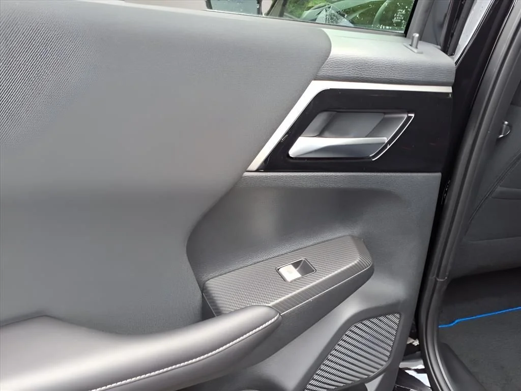 2025 Mitsubishi Outlander Plug-in Hybrid ES - Photo 10