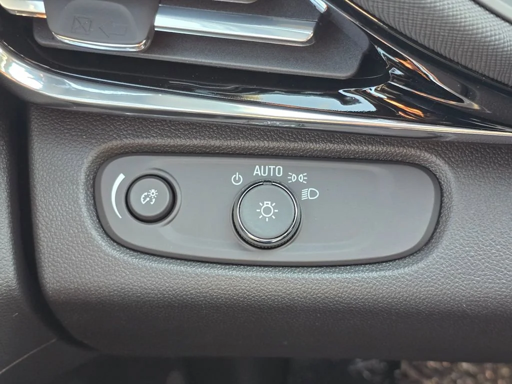 2026 Buick Envista Sport Touring - Photo 16
