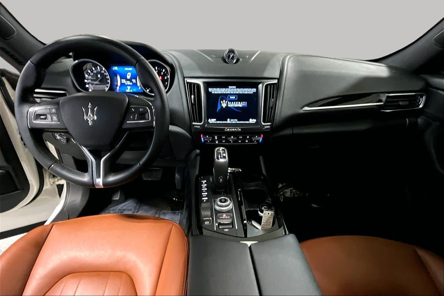 Used 2019 Bianco Maserati  image 16