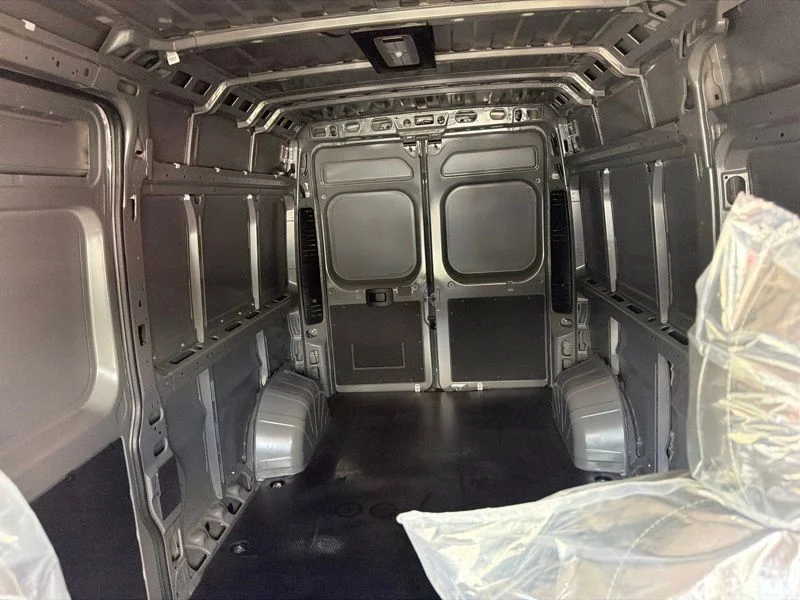 New 2026 Ceramic Gray Clear-Coat Exterior Paint RAM High Roof image 12